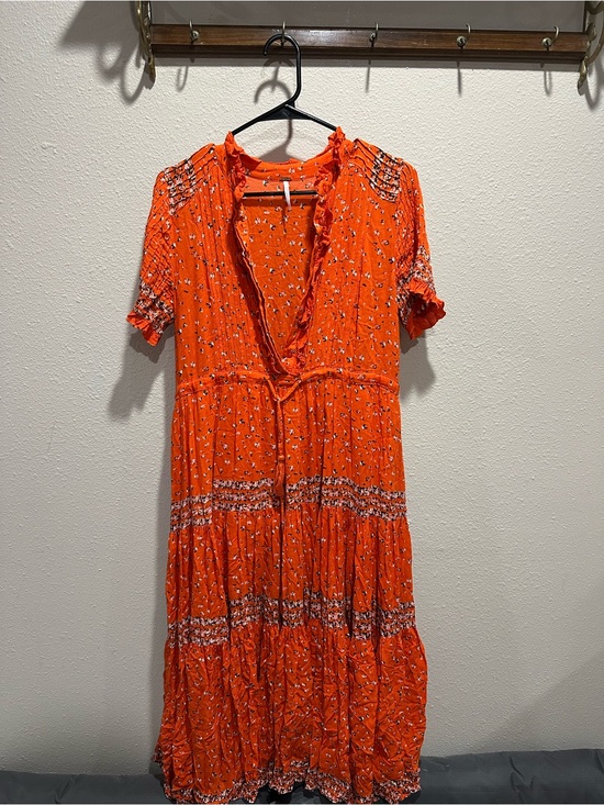 Free People Dresses & Skirts - Free People Bright Orange Tiered V-Neck Midi Dress
